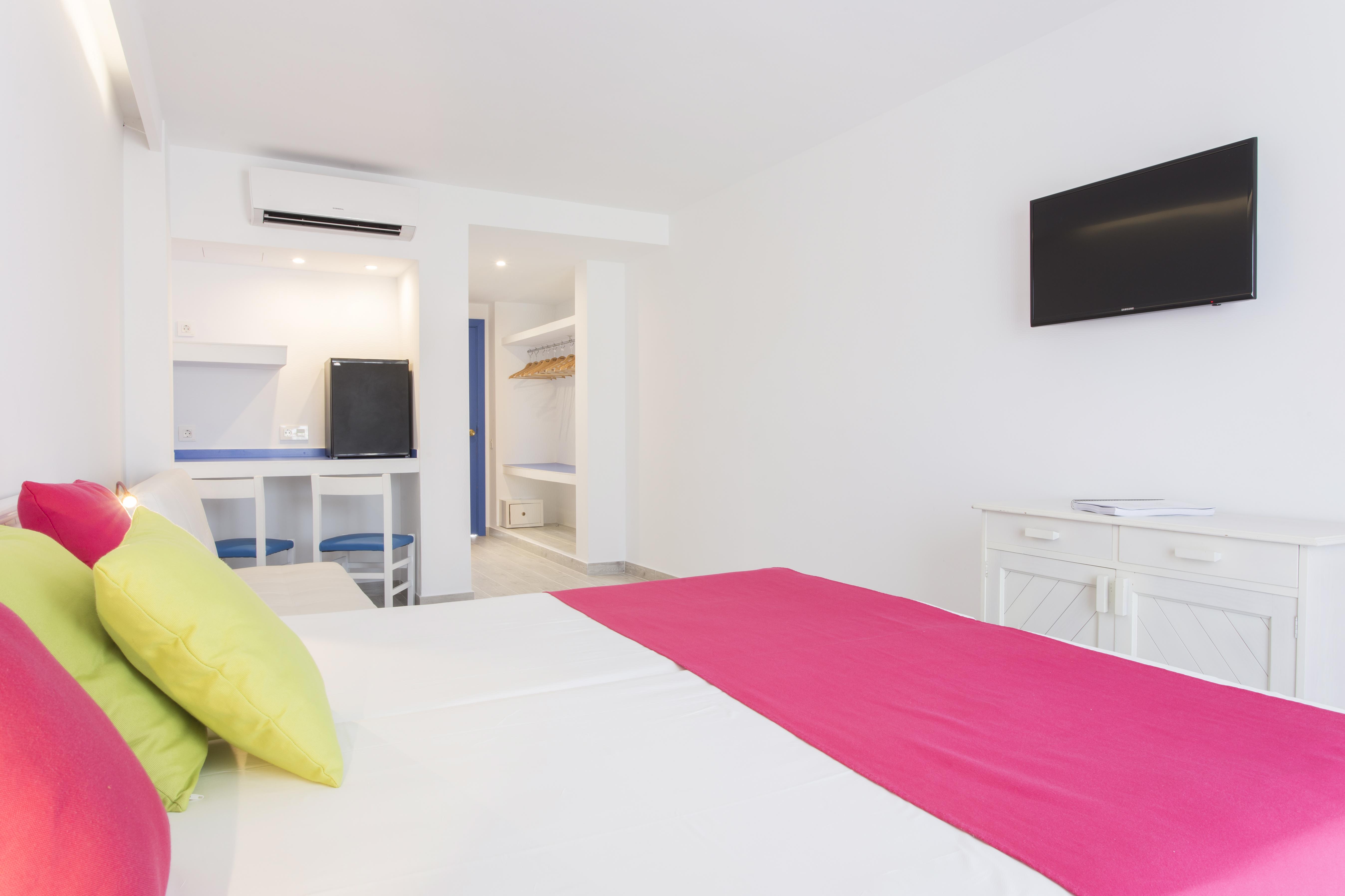 Hotel Guya Wave (adults Only)